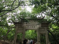 -灵岩山风景区