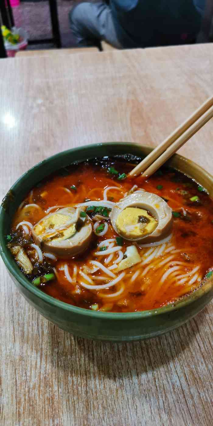 全家福米线-"开了很多年的店,在公司附近经常过来吃.不.