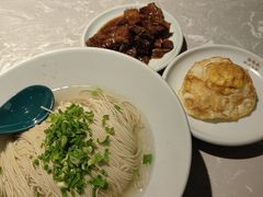 白汤面-松鹤面馆·古法焖肉面(观前店)