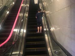 -红土地(地铁站)