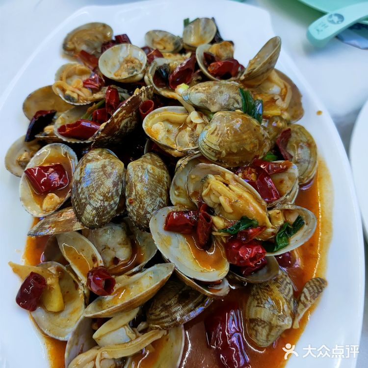 第一市场椰风巷里的小清新海鲜店