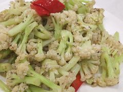 黑椒鹅肝酱炒菜花-鹅城