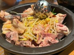 -云海肴·汽锅鸡·云南菜(天山百盛优客店)