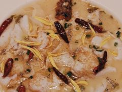 -渔语鱼酸菜鱼新川菜(来福士店)