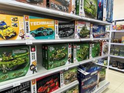 -玩动奇季品牌玩具超市