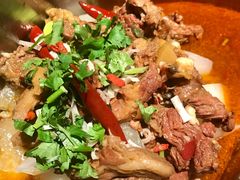 特色鸳鸯牛腩锅-左庭右院鲜牛肉火锅(新梅广场店)