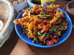 -包整·丝娃娃(一览甲秀楼风景店)