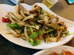 -覃记海鲜美食餐厅