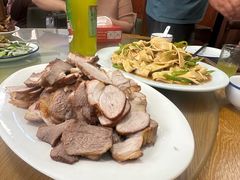 -铁东熏肉大饼铺老二马路黑牌子