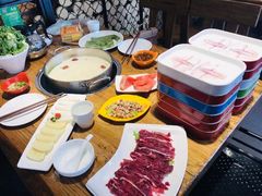 -龙记斑鱼火锅鲜切牛肉自助(红山路店)
