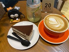 -藏猫猫咖啡主题馆(中央大道店)