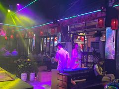 -喜鹊音乐酒馆(西街店)