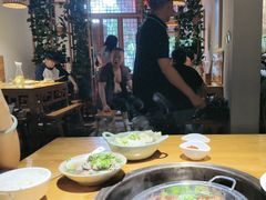 -大众跷脚牛肉馆·非遗传承单位(峨眉山店)