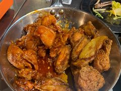 原味炸鸡和酱油鸡双拼-MI WU FACTORY米屋美食工厂餐厅(绿地店)
