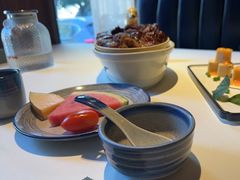 -八府香鸭·啫啫煲(华山路店)