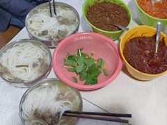 -小倪羊肉米线馆