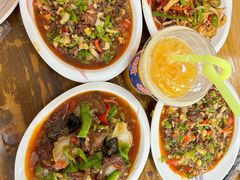 -歹歹的加个面过油肉拌面