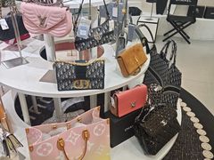 -六六奢品·vintage中古·回收二手奢侈品包包手表首饰(环球港店)