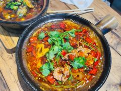-有红鸡毛店·砂锅菜(抚琴夜市店)