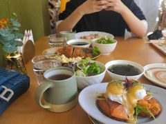 烟熏三文鱼水波蛋配全麦面包-WOKKA by艮上(中海环宇荟店)