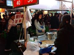 -六合夜市