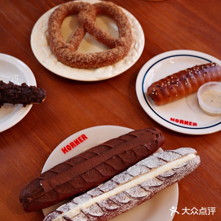 面包脑袋一头扎进了碱水大宇宙