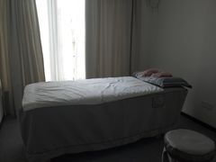 -沁欣堂推拿艾灸
