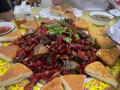 -乡土特色.冷锅鱼.牦牛肉汤锅