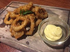 酥炸鱿鱼圈附大蒜蛋黄酱-卡朋厨房(289艺术园区店)