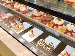 -花花卷卷·鲜食蛋糕(静安久光百货店)