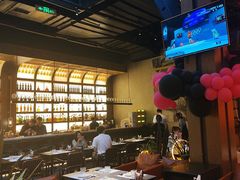 -洛缦音乐餐厅(工业展览馆万象城店)
