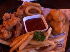 炸物拼盆-Ambra Haus琥珀屋精酿餐厅(宝山店)