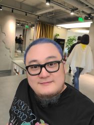 -变画·发型STUDIO
