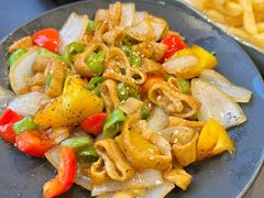 -吉屋·炭烧酒场·秋冬功夫奶汁河豚鱼锅