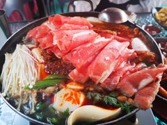 部队锅-MI WU FACTORY米屋美食工厂餐厅(绿地店)