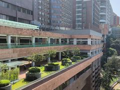 -东荟城名店仓
