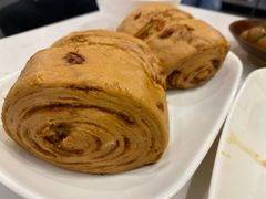 -李与白包子铺(桐梓林店)