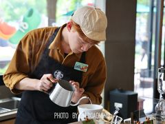 -星巴克臻选(湖滨道店)