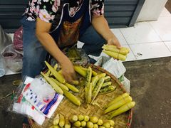-瓦洛洛传统市场