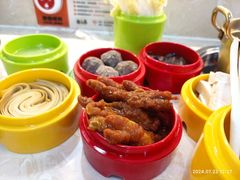 -卤小弄热卤转转小火锅