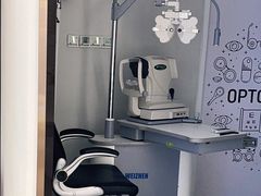 -J-Optical佳视明眼镜·蔡司视觉(青岛金茂览秀城店)