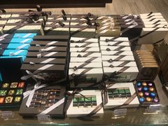 -VENCHI 闻绮(北京国贸商城店)