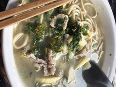 片儿川-小河无名面馆
