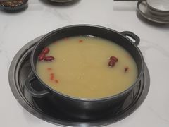 -汤宴·参须肚包鸡(南京路店)