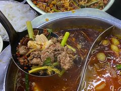 -周良天山牛杂城(天山路总店)