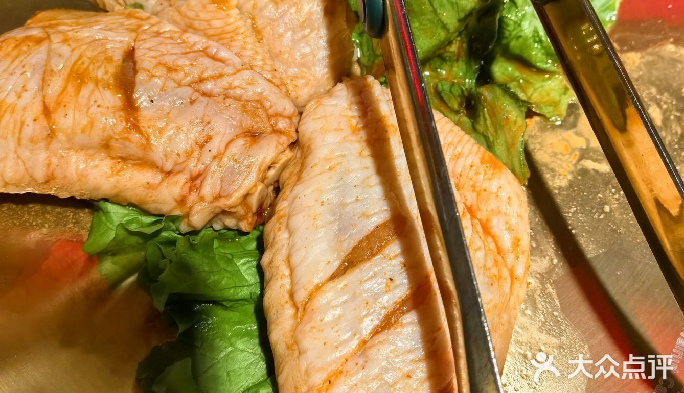 今晚，我们只吃肉