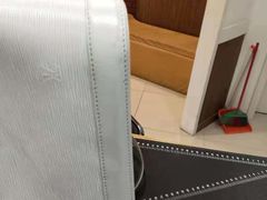 -爱革·洗衣改衣·洗鞋修鞋·洗包修包·奢侈品护理(宝地广场店)