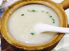 -新大咀港式茶餐厅(宝山万达店)