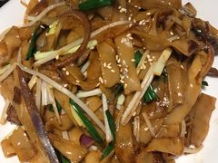 炒河粉-皇后餐厅-煲仔·小菜·打边炉(古北店)