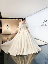 -MISS MIA 婚纱品牌馆